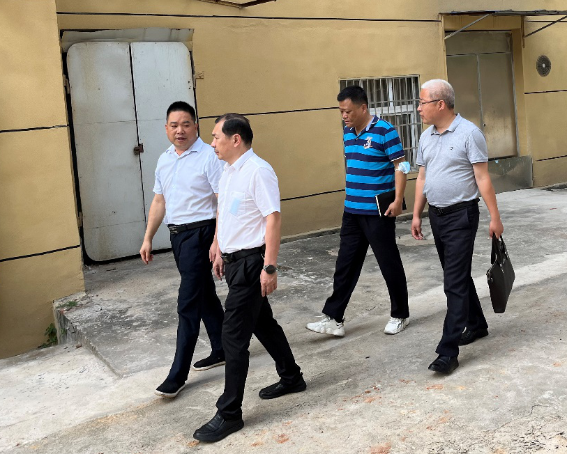 下陆区委常委曹建国来公司调研(图3) 下陆区委常委曹建国来公司调研(图3)